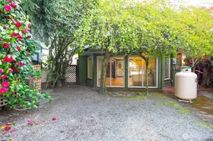 1100 Greenleaf Ave, Burlington, WA 98233 - Photo 23