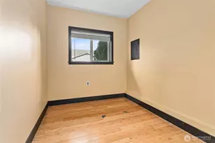 1100 Greenleaf Ave, Burlington, WA 98233 - Photo 29