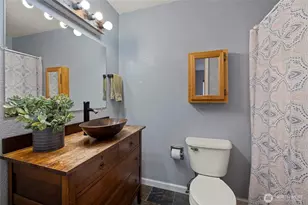 942 Walker Ave, Oak Harbor, WA 98277 - Photo 25