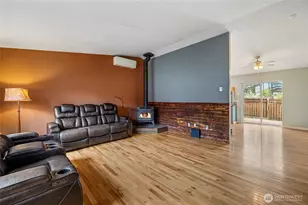 942 Walker Ave, Oak Harbor, WA 98277 - Photo 5