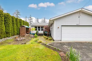 942 Walker Ave, Oak Harbor, WA 98277 - Photo 3