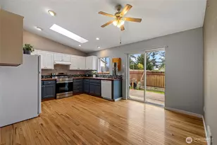 942 Walker Ave, Oak Harbor, WA 98277 - Photo 11