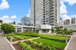 588 Bell St, Seattle, WA 98121 - Photo 15