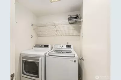 10237 SE 3rd Street #5, Bellevue, WA 98004 - Photo 15