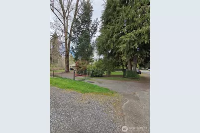 1207 E 121st St, Tacoma, WA 98445 - Photo 23