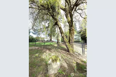 1207 E 121st St, Tacoma, WA 98445 - Photo 25
