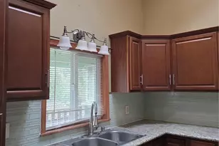 1207 E 121st St, Tacoma, WA 98445 - Photo 5