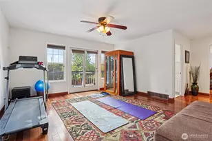 19301 SE 16th St, Sammamish, WA 98075 - Photo 13