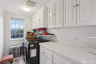 19301 SE 16th St, Sammamish, WA 98075 - Photo 33