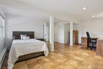 19301 SE 16th Street, Sammamish, WA 98075 - Photo 31
