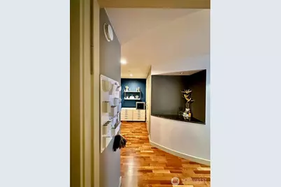 10610 NE 9th Place #509, Bellevue, WA 98004 - Photo 9