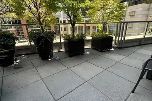10610 NE 9th Pl, Bellevue, WA 98004 - Photo 19