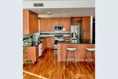 10610 NE 9th Place #509, Bellevue, WA 98004 - Photo 7