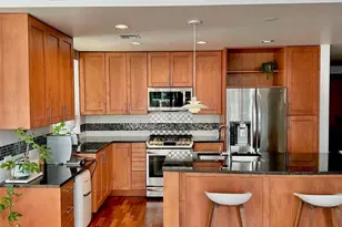 10610 NE 9th Pl, Bellevue, WA 98004 - Photo 7