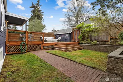 3844 30th Avenue W, Seattle, WA 98199 - Photo 33