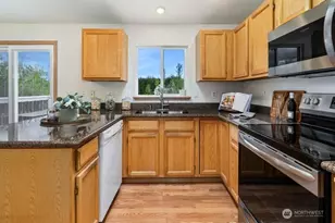 6612 94th St NE, Marysville, WA 98270 - Photo 7