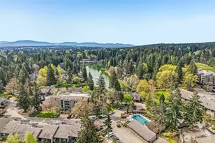 6817 137th Pl NE, Redmond, WA 98052 - Photo 35