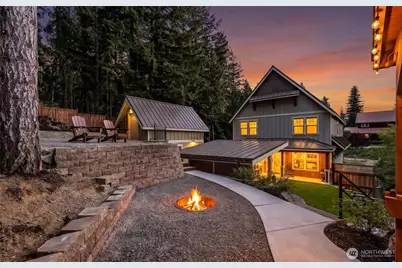 306 W Montana Avenue, Roslyn, WA 98941 - Photo 1
