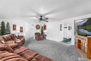 2305 Lilac SE, Lacey, WA 98503 - Photo 7