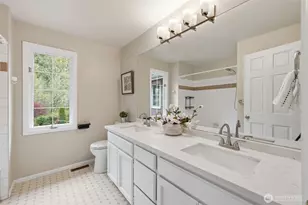 22226 NE 19th St, Sammamish, WA 98074 - Photo 35