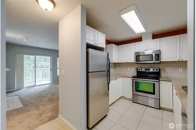 18501 SE Newport Way #K245, Issaquah, WA 98027 - Photo 5