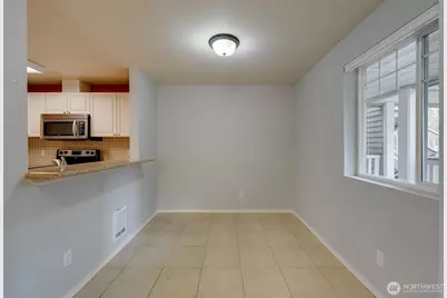 18501 SE Newport Way #K245, Issaquah, WA 98027 - Photo 9