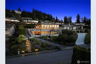 4640 Somerset Place SE, Bellevue, WA 98006 - Photo 1