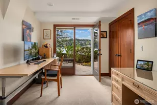 2095 Rose Point Ln, Kirkland, WA 98033 - Photo 15