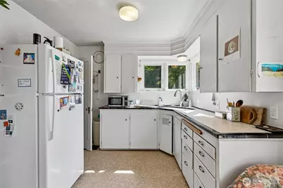 6830 27th Avenue NE, Seattle, WA 98115 - Photo 15