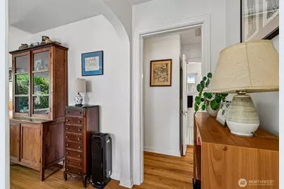 6830 27th Avenue NE, Seattle, WA 98115 - Photo 11