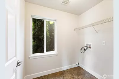 209 Burr Street NE, Orting, WA 98360 - Photo 17