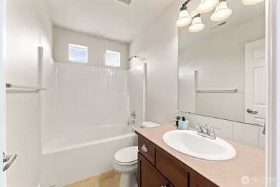 209 Burr Street NE, Orting, WA 98360 - Photo 31