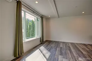 313 E Hazel St, Mount Vernon, WA 98273 - Photo 3