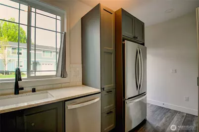 313 E Hazel Street #D, Mount Vernon, WA 98273 - Photo 11