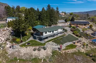 404 S Clifford St, Chelan, WA 98816 - Photo 7