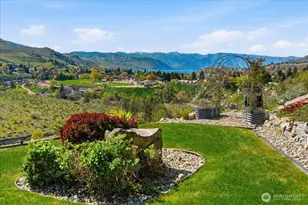 404 S Clifford St, Chelan, WA 98816 - Photo 3