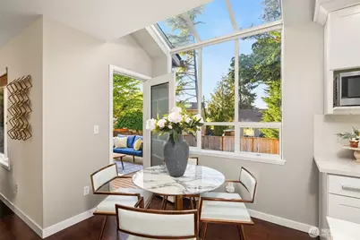 2462 238th Place NE, Sammamish, WA 98074 - Photo 11