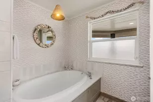 18211 Fjord Dr NE, Poulsbo, WA 98370 - Photo 25