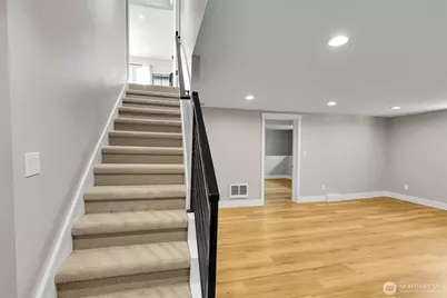 7901 16th Avenue SW, Seattle, WA 98106 - Photo 29