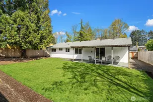 1067 Anacortes Ave NE, Renton, WA 98059 - Photo 21