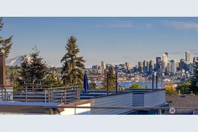 4331 Woodland Park Avenue N, Seattle, WA 98103 - Photo 19