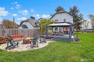 755 E North Camano Dr, Camano Island, WA 98282 - Photo 31