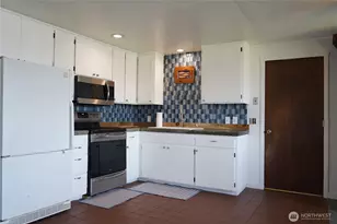 159 W Alder St, Sequim, WA 98382 - Photo 7