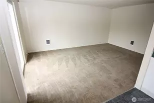 1903 W 31st St, Vancouver, WA 98660 - Photo 3
