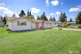 310 Prestwick Dr, Camano Island, WA 98282 - Photo 29