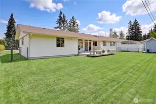 310 Prestwick Dr, Camano Island, WA 98282 - Photo 19