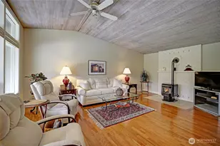310 Prestwick Dr, Camano Island, WA 98282 - Photo 9