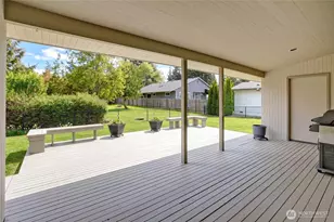 310 Prestwick Dr, Camano Island, WA 98282 - Photo 15