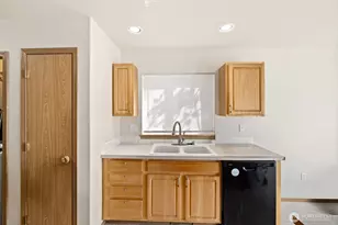 6158 S Cushman Ave, Tacoma, WA 98408 - Photo 9