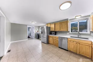 916 Jennings St, Sedro Woolley, WA 98284 - Photo 9